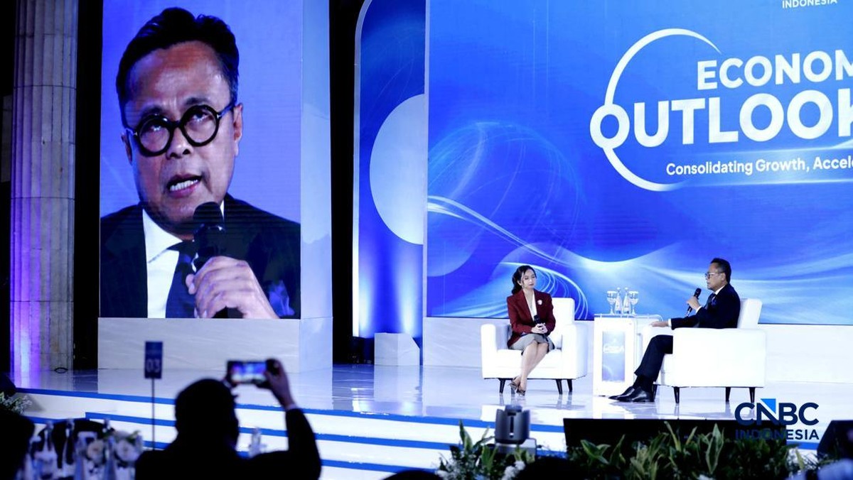 Danantara Mau Pangkas 743 BUMN, Nasib Karyawan?