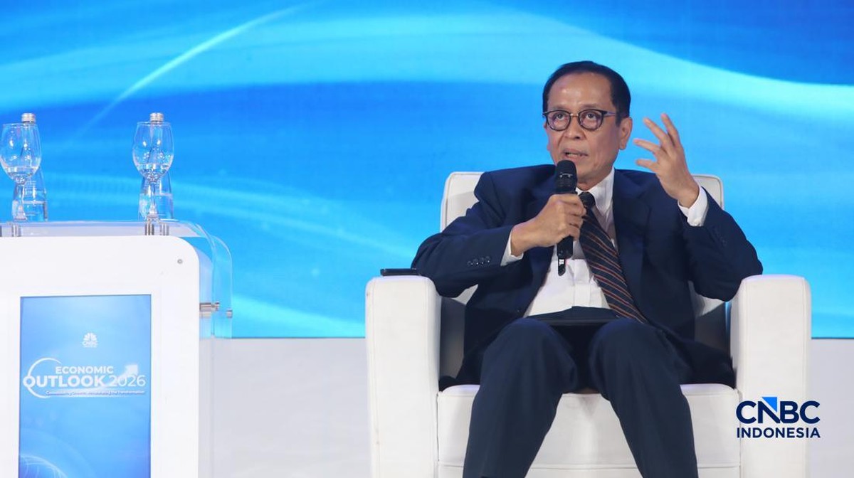 Bos OJK Blak-Blakan Alasan Bank Parkir Uang di Instrumen Investasi