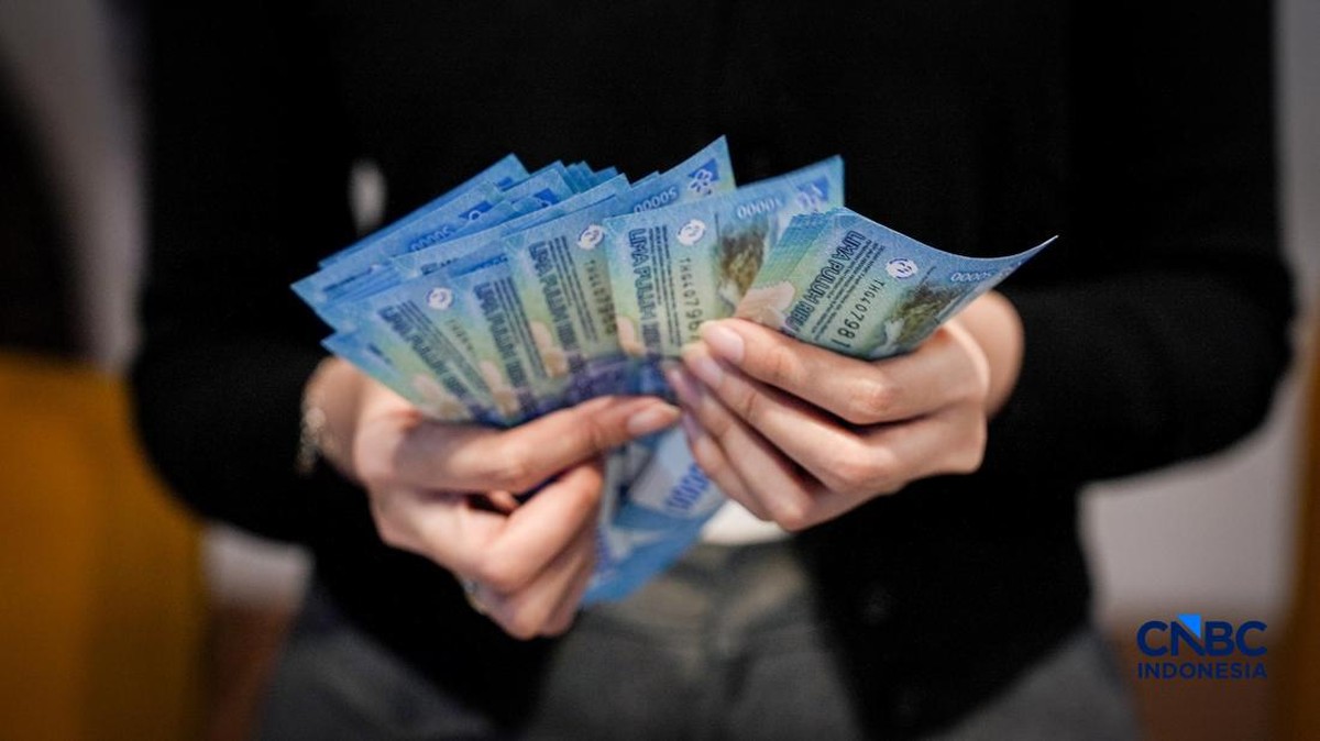 Waspada! Rupiah Tembus Rp17.000 per Dolar AS