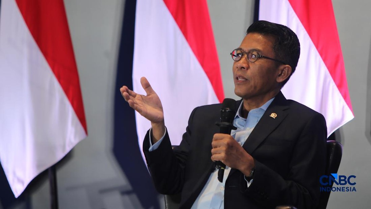 Fundamental Ekonomi RI Kuat, DPR Ungkap IHSG Ambruk Gara-gara Ini