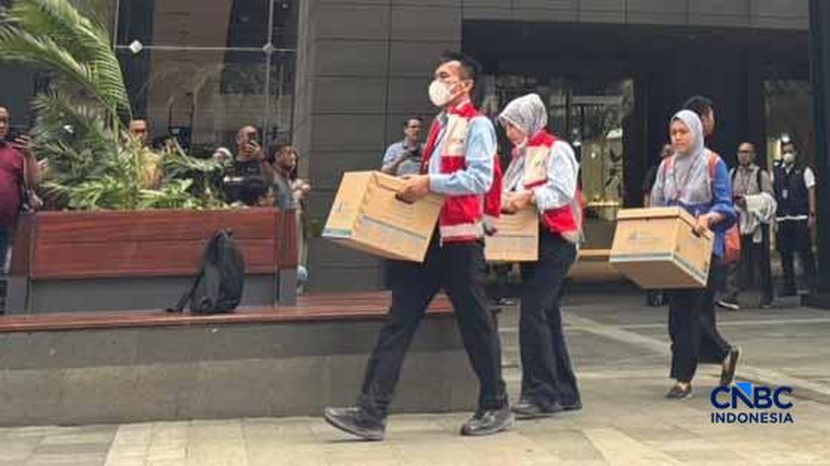 Ini Barang Bukti yang Disita Usai Penggeledahan Kantor Mirae Sekuritas