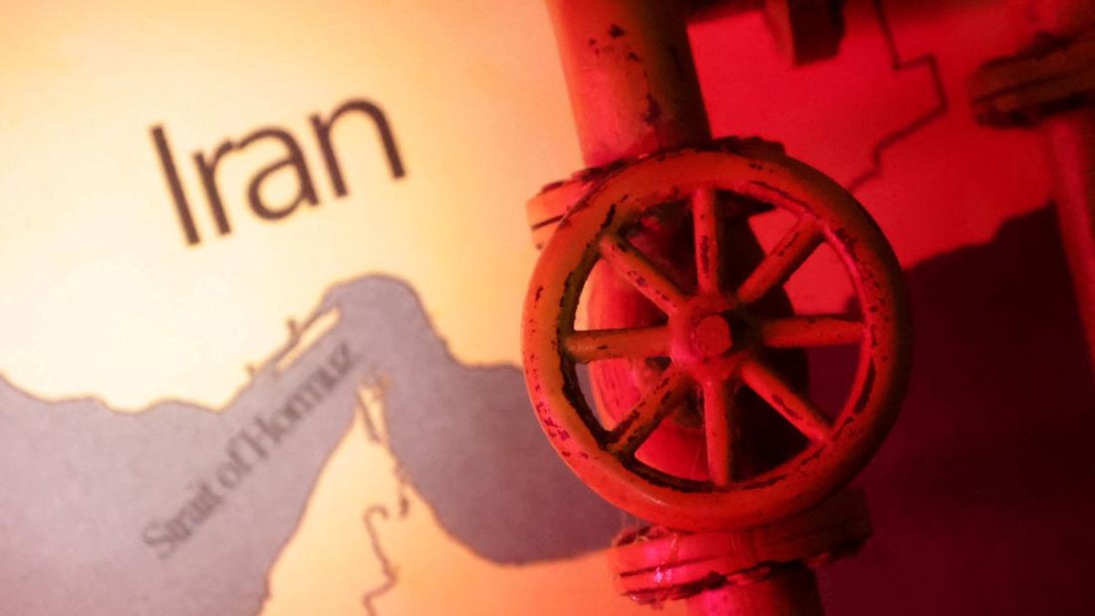 Adem Jelang Idulfitri, Harga Minyak Dunia Pelan-pelan Turun!