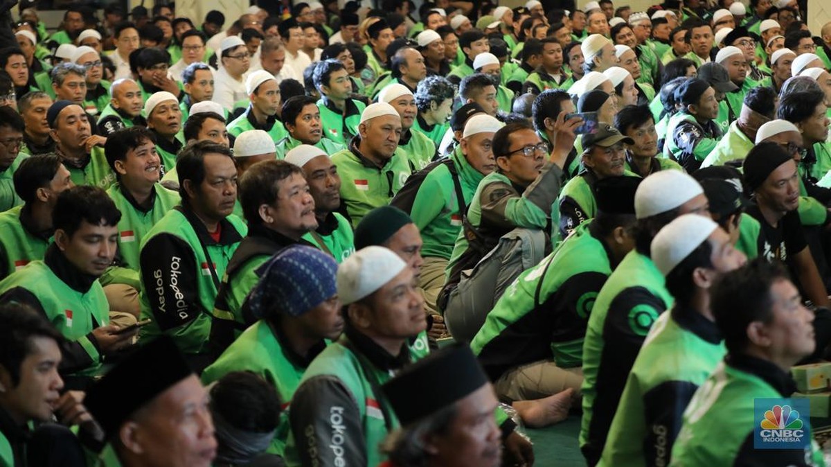 2 Bos GOTO Borong Saham di Harga Rp2