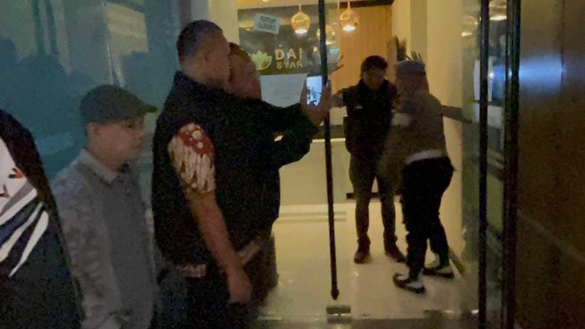 Dude Herlino Terseret Kasus Dana Syariah Indonesia, Siapa Pemiliknya?