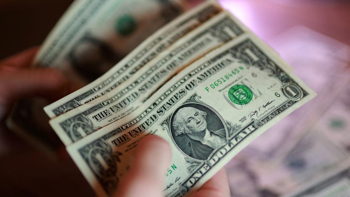 Ini Penyebab Dolar AS Tembus Rp17.000