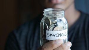 Bukan karena Ingin Kaya, Ini Alasan Terbaru Warga RI Rajin Menabung