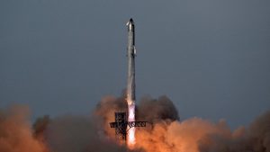 Perusahaan Elon Musk Raib Rp 7.141 T Dalam Sehari, Ada Apa?