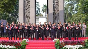 Sambut HUT RI, BI Resmikan Kartu Kredit Indonesia dan MDR QRIS 0%