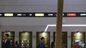 Direktur Astra (ASII) Borong Saham Rp 2,4 Miliar