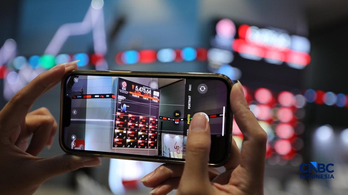 Ada Transaksi Nego Rp1,56 Triliun di Saham DSSA dan EXCL