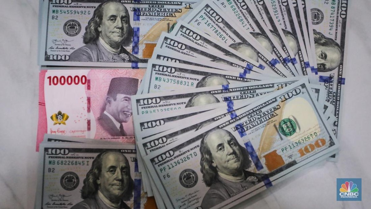 Rupiah Dibuka Melemah 0,17%, Nilai Tukar Dolar AS Naik ke Rp17.780