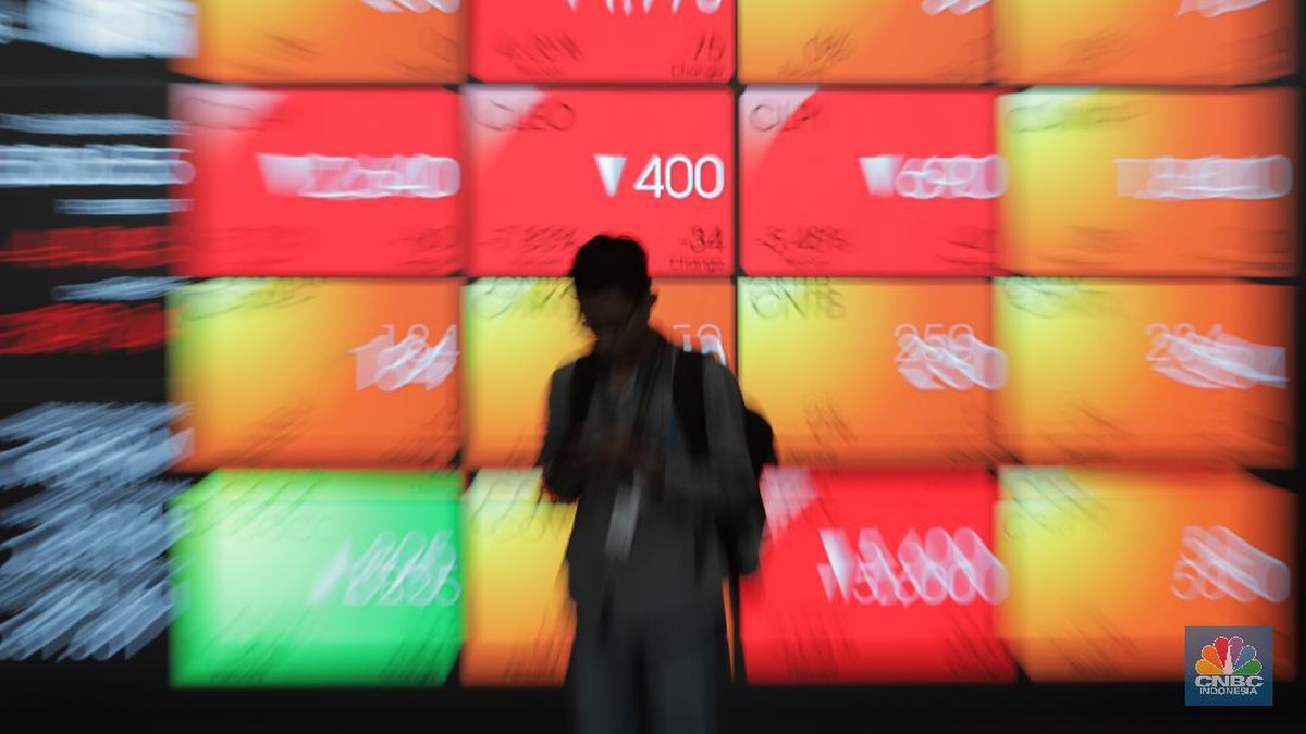 IHSG Parkir di Zona Merah, Tertekan Kinerja Saham-Saham Ini