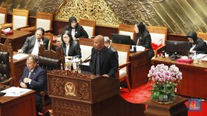DPR Minta Pemerintah dan BI Kendalikan Rupiah!
