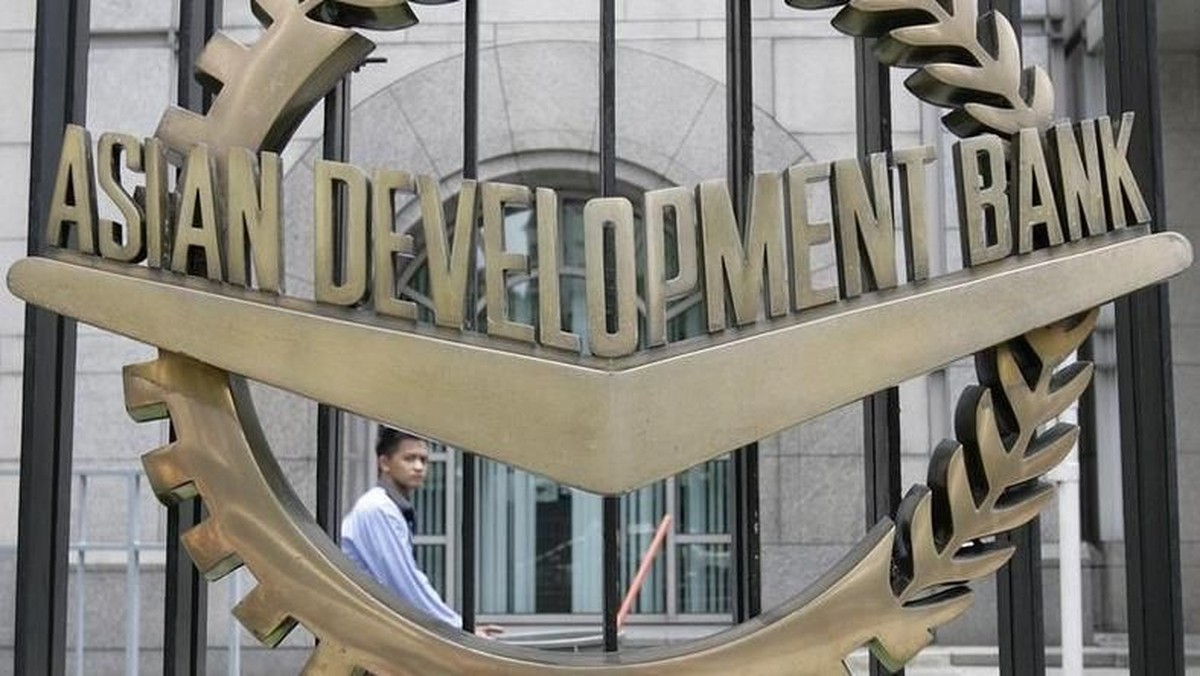 ADB Yakin RI Keluar dari Middle Income Trap, Rasio Pajak Jadi PR