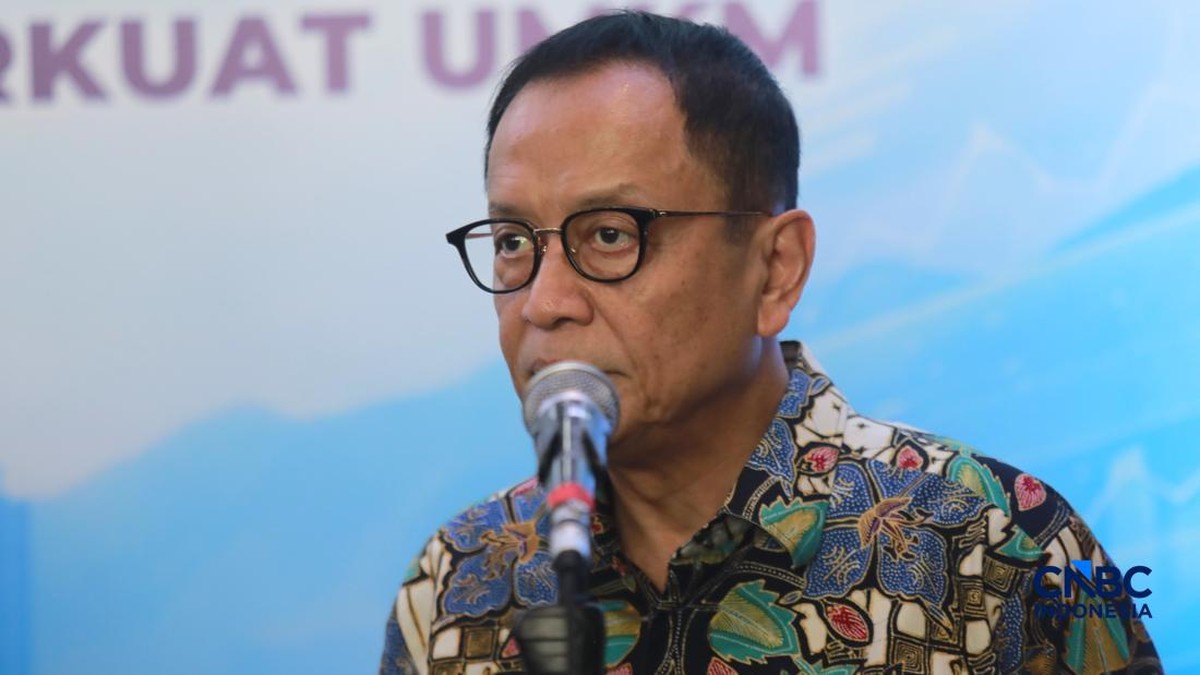 Rumor Haji Isam Caplok BCA, Ini Pernyataan OJK