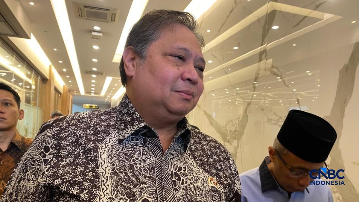 Airlangga Buka Suara Dolar Sentuh Rp18.000: Gara-Gara MSCI!