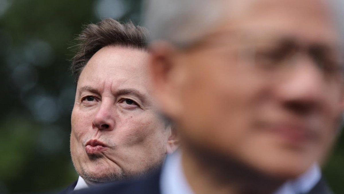 Elon Musk Mau Merger Tesla dan SpaceX, Sahamnya Terbang
